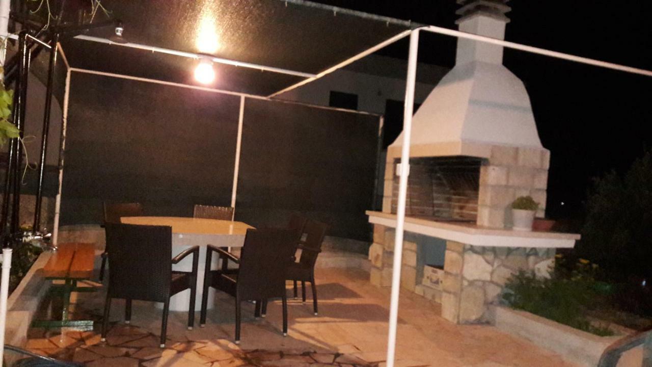 San Apartments Slatine Exterior photo